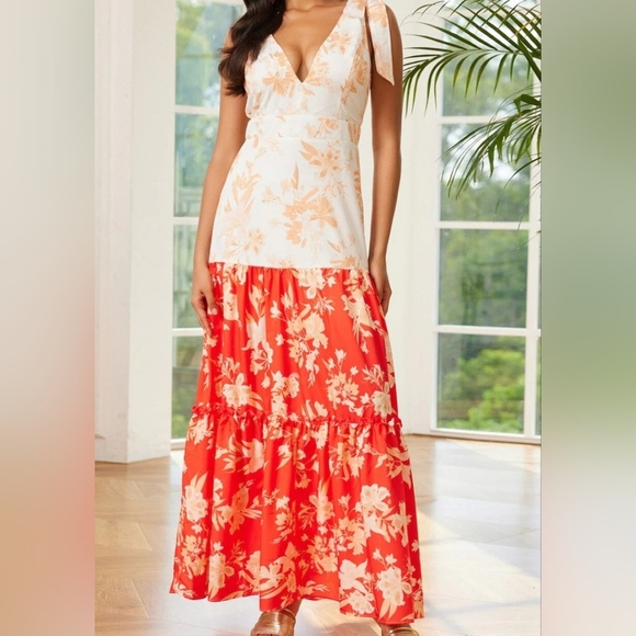 💕Chicways Boutique Floral Maxi Dress with V-Neck Size M New Colorblock Tiered - Picture 1 of 8